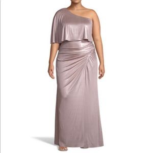 ADRIANNA PAPELL Metallic Draped Gown